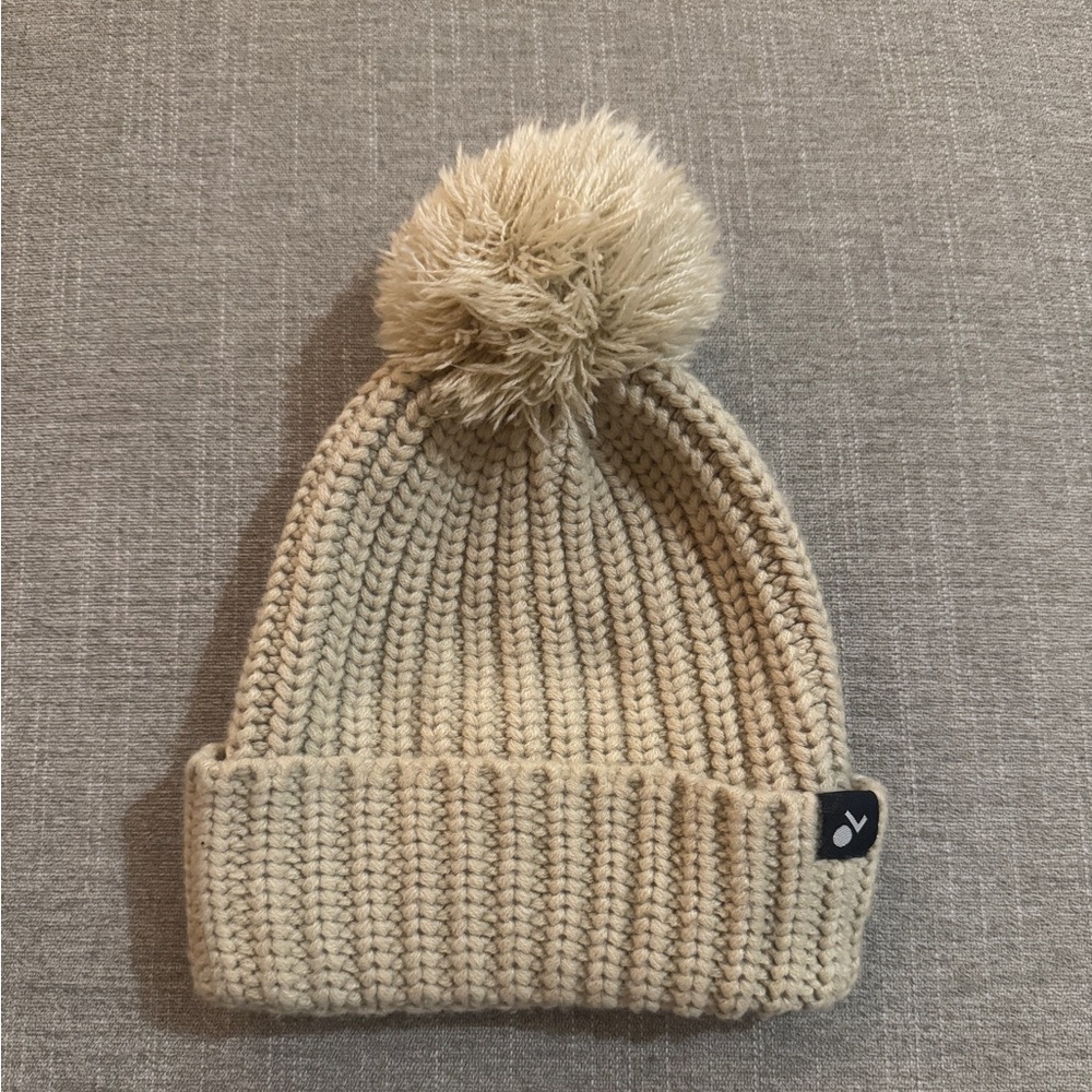 Orcas Lucille chunky knit Pom Pom beanie